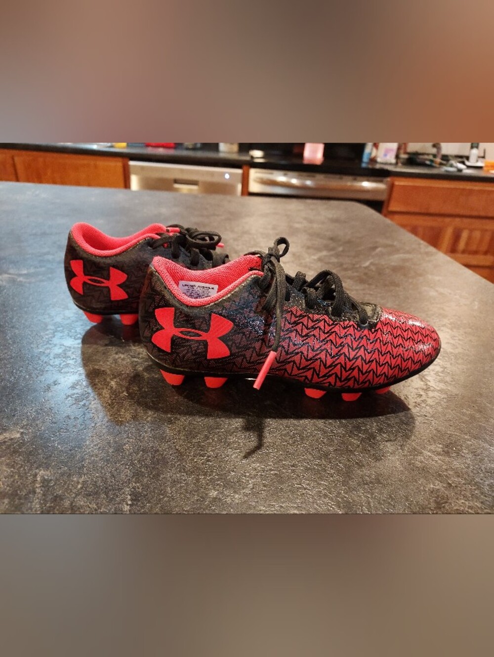 Under Armour Kids Black & Red Soccer Cleats